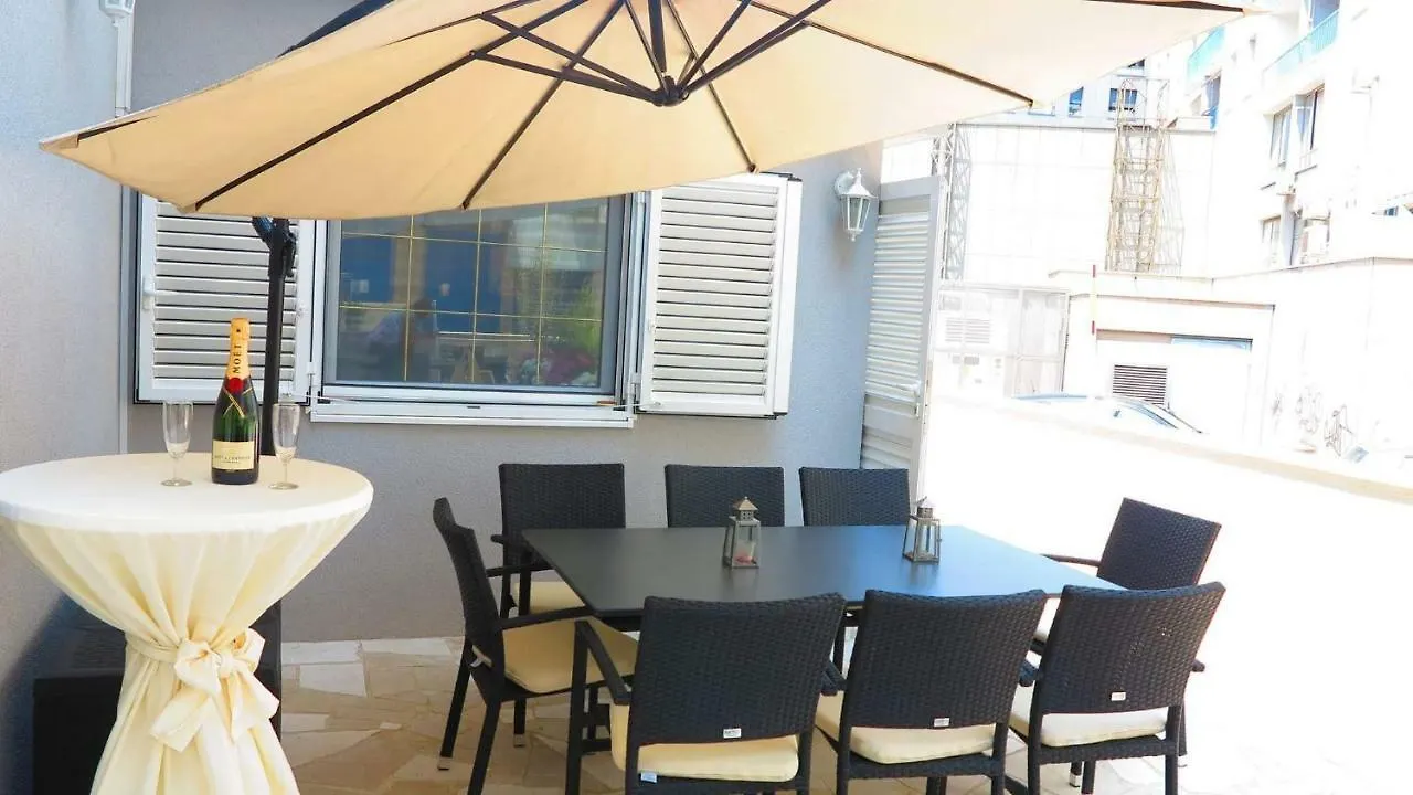 Superior Apartment Casa Spalato contacts